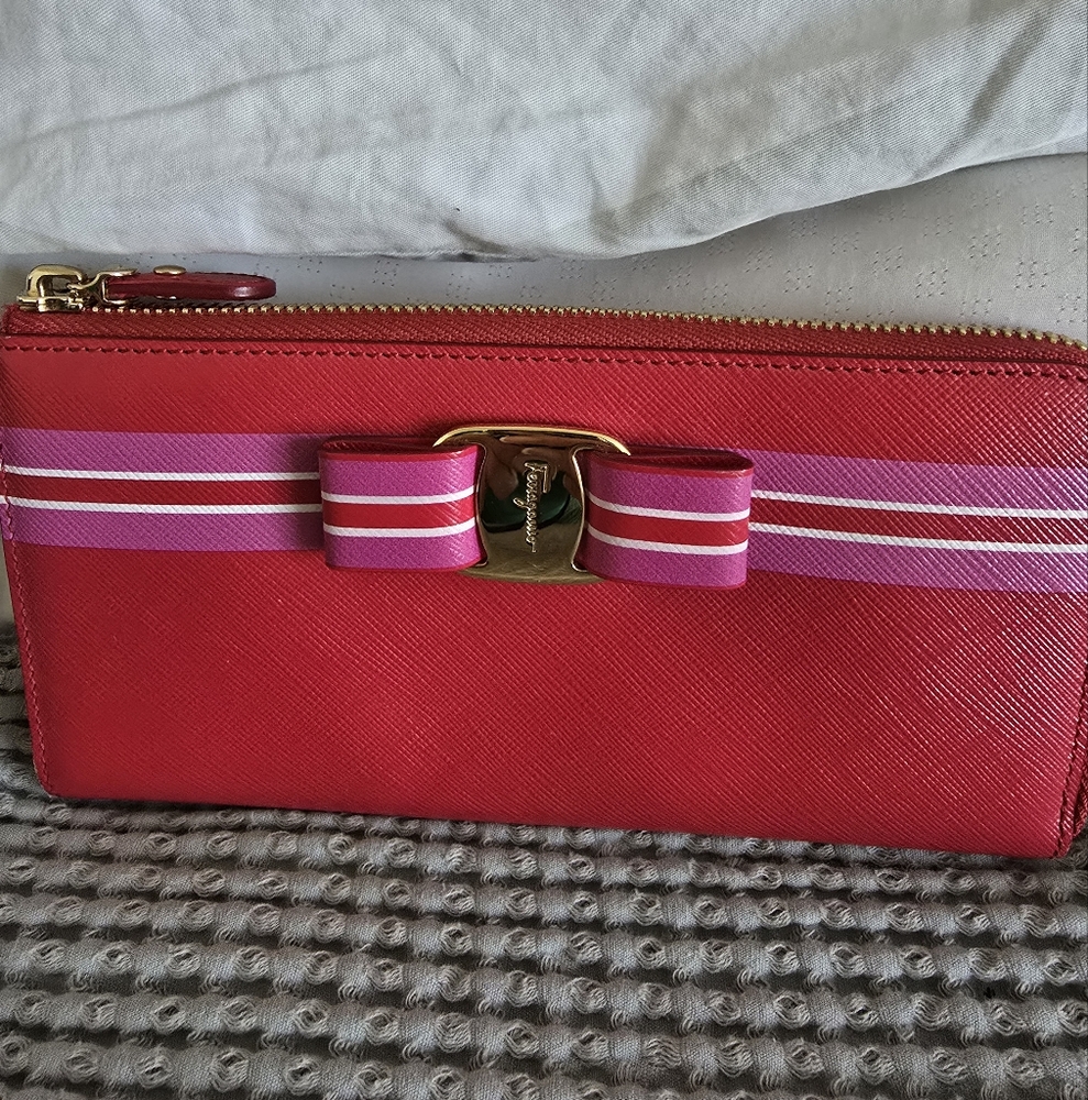 Salvatore Ferragamo Vara Bow LONG Wallet RED & PINK